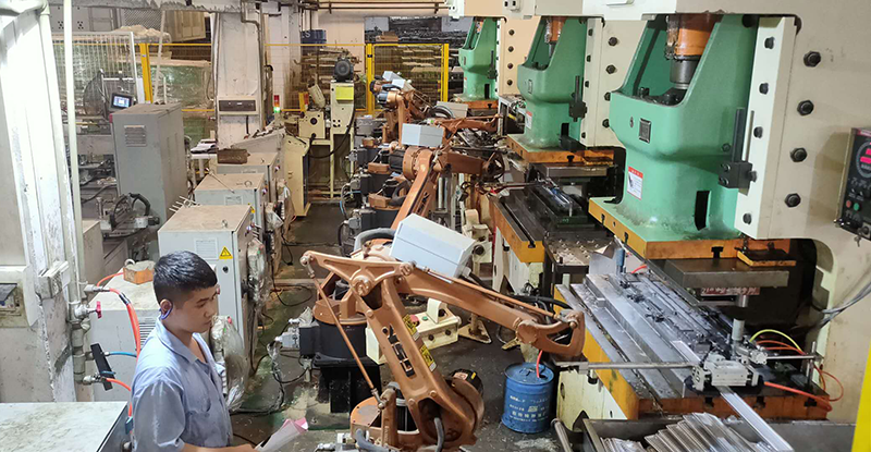 各類(lèi)熱交換產(chǎn)品年產(chǎn)能8640000臺(tái)左右，以高產(chǎn)能賦能產(chǎn)業(yè)騰飛！